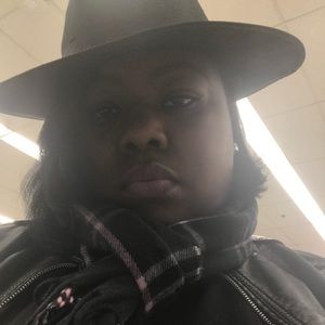 Meet your Posher, Florence